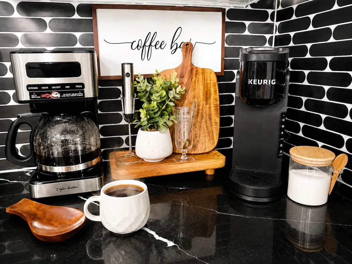 Artisanal Coffee & Tea Bar